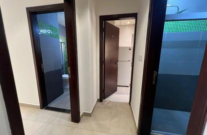 Apartment - 2 Bedrooms - 2 Bathrooms for rent in Umm Ghwailina Comm - Umm Ghuwalina - Umm Ghuwailina - Doha