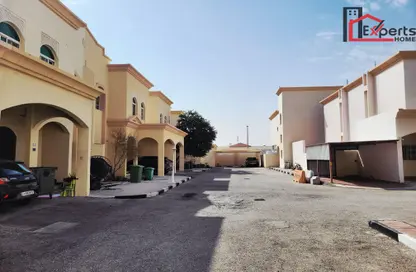 Apartment - 5 Bedrooms - 5 Bathrooms for rent in Duhail Villas - Al Duhail - Doha