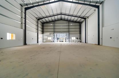 Warehouse - Studio for rent in East Industrial Street - Birkat Al Awamer - Al Wakra
