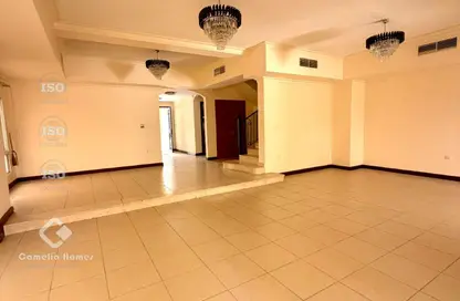 مجمع سكني - 4 غرف نوم - 5 حمامات للايجار في شارع الوعب - الوعب - الدوحة