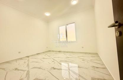 Apartment - 2 - 2 for rent in Madinat Khalifa Building 58 - Madinat Khalifa South - Madinat Khalifa - Doha Apartment - 2 - 2 for rent in Madinat Khalifa Building 58 - Madinat Khalifa South - Madinat Khalifa - Doha