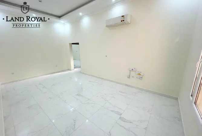 63701346 - Property Image 2