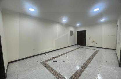 Apartment - 2 Bedrooms - 2 Bathrooms for rent in Anas Street - Fereej Bin Mahmoud North - Fereej Bin Mahmoud - Doha