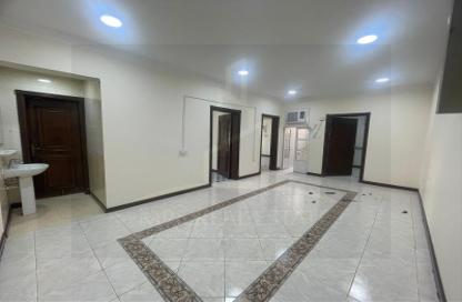 Apartment - 2 Bedrooms - 2 Bathrooms for rent in Anas Street - Fereej Bin Mahmoud North - Fereej Bin Mahmoud - Doha