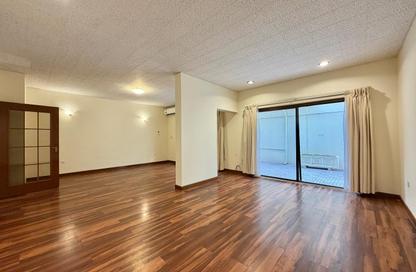 Apartment - 2 Bedrooms - 3 Bathrooms for rent in Al Mansoura - Al Mansoura - Doha