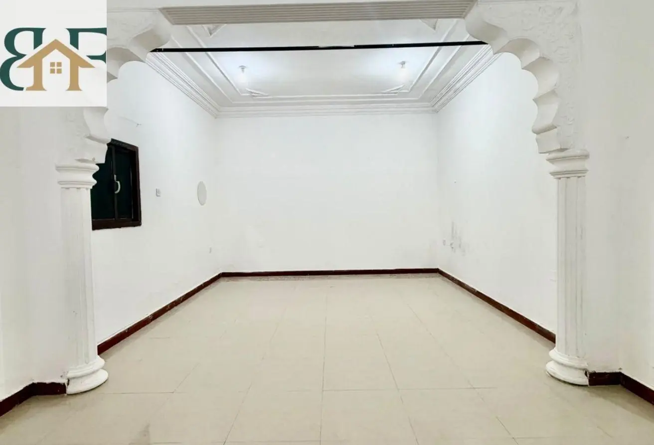 63865398 - Property Main Image