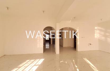 Villa - 6 Bedrooms - 5 Bathrooms for rent in Sumaysimah - Sumaysimah - Al Khor