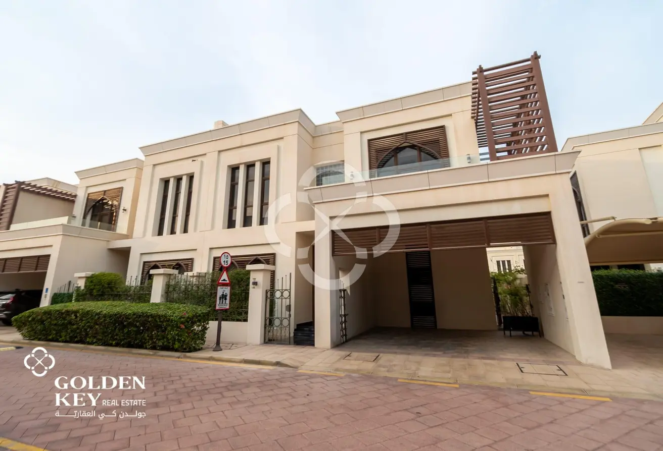 63810149 - Property Main Image