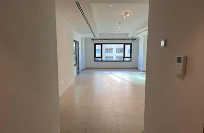 شقة - غرفة نوم - 2 حمامات للايجار في فيفا غرب - فيفا بحرية - جزيرة اللؤلؤة - الدوحة