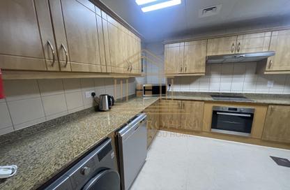 Apartment - 2 Bedrooms - 3 Bathrooms for rent in West Bay Tower - West Bay - West Bay - Doha