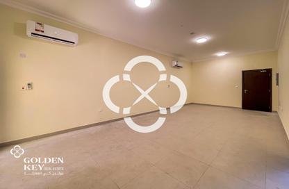 Apartment - 3 Bedrooms - 3 Bathrooms for rent in Al Jazeera Street - Fereej Bin Mahmoud North - Fereej Bin Mahmoud - Doha