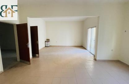 Apartment - 3 Bedrooms - 3 Bathrooms for rent in Muntazah 70 - Al Muntazah - Doha