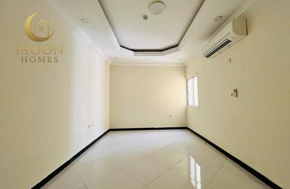 Apartment - 1 Bedroom - 2 Bathrooms for rent in Umm Ghwailina Comm - Umm Ghuwalina - Umm Ghuwailina - Doha Apartment - 1 Bedroom - 2 Bathrooms for rent in Umm Ghwailina Comm - Umm Ghuwalina - Umm Ghuwailina - Doha