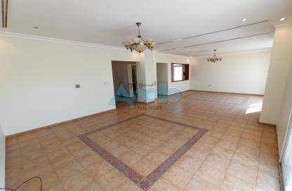 Villa - 3 Bedrooms - 3 Bathrooms for rent in Al Nasr Street - Al Nasr - Doha