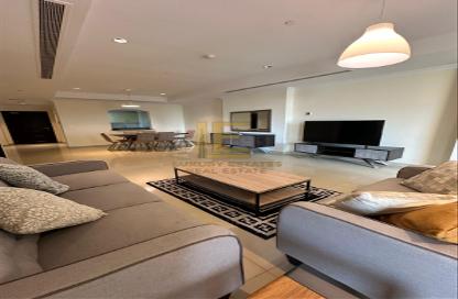 Apartment - 1 Bedroom - 2 Bathrooms for rent in West Porto Drive - Porto Arabia - The Pearl Island - Doha