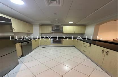 Apartment - 1 Bedroom - 2 Bathrooms for rent in West Porto Drive - Porto Arabia - The Pearl Island - Doha Apartment - 1 Bedroom - 2 Bathrooms for rent in West Porto Drive - Porto Arabia - The Pearl Island - Doha