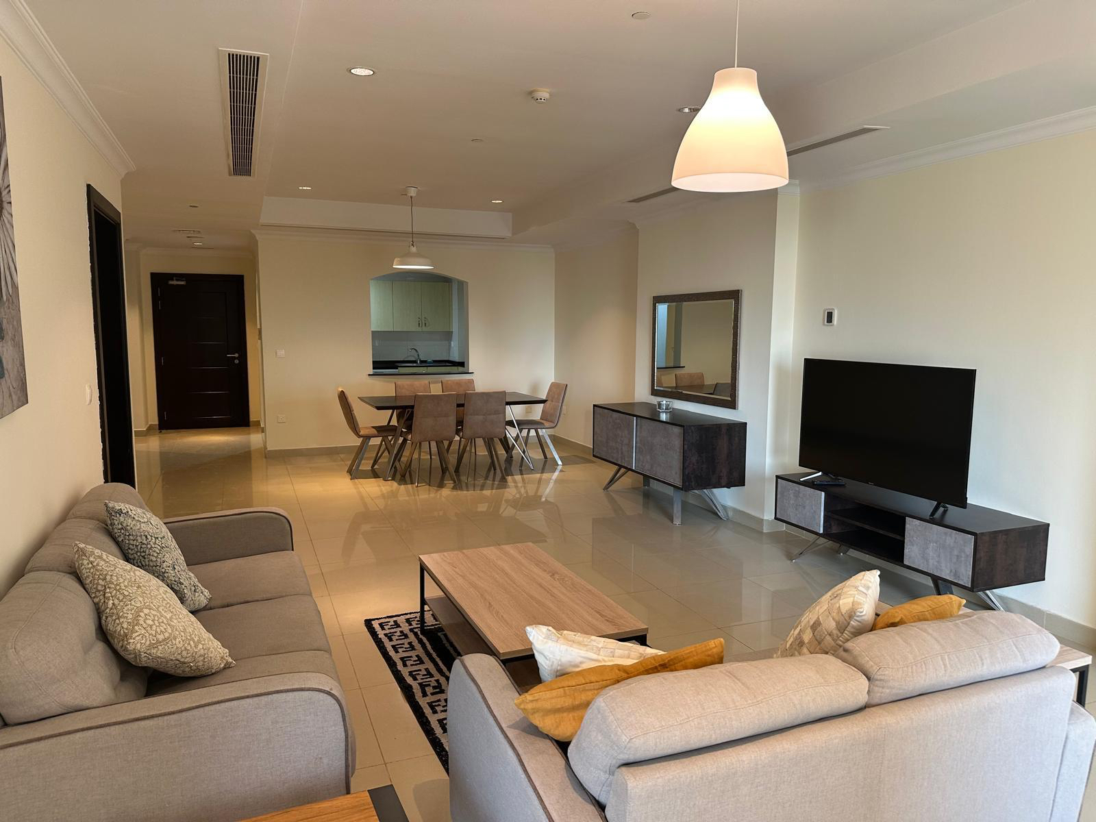 ELEGANT 1BEDROOM FULLY FURNISHED WITH BIG BALCONY thumbnail 7