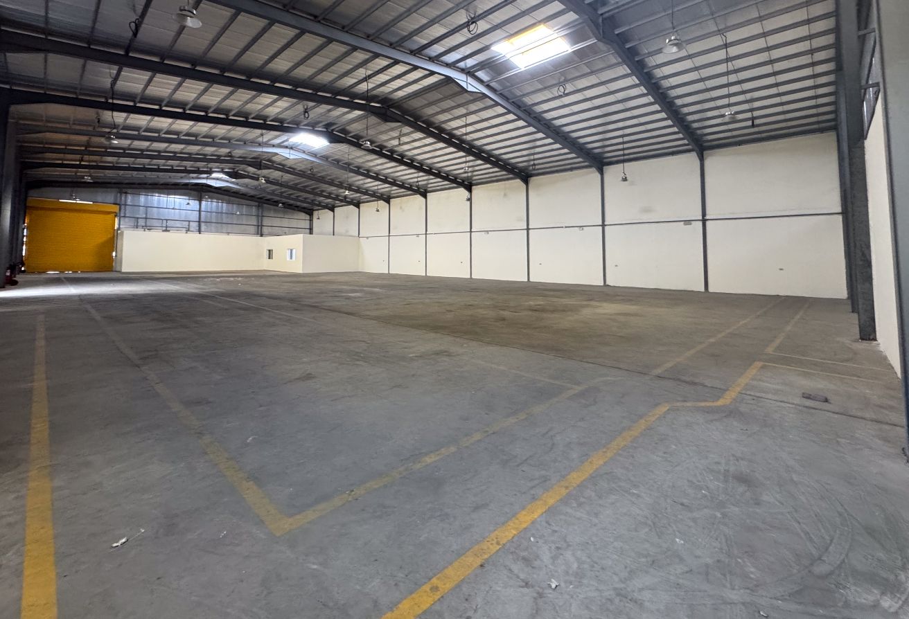 Logistic Warehouse | 5100 SQM | Birkat Al Awamer