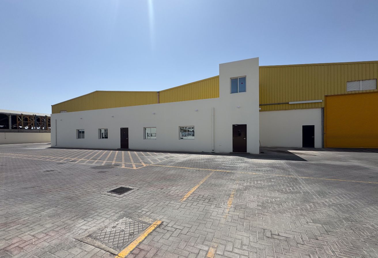 Logistic Warehouse | 5100 SQM | Birkat Al Awamer