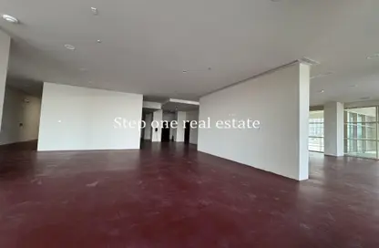 Show Room - Studio - 4 Bathrooms for rent in Seef Lusail - Lusail City - Lusail