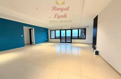 Apartment - 3 Bedrooms - 4 Bathrooms for rent in East Porto Drive - Porto Arabia - The Pearl Island - Doha Apartment - 3 Bedrooms - 4 Bathrooms for rent in East Porto Drive - Porto Arabia - The Pearl Island - Doha