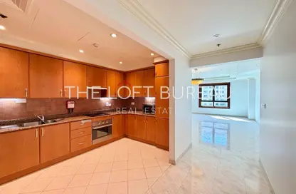 Apartment - 2 Bedrooms - 3 Bathrooms for rent in West Porto Drive - Porto Arabia - The Pearl Island - Doha