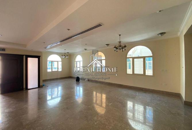 54829218 - Property Image 2