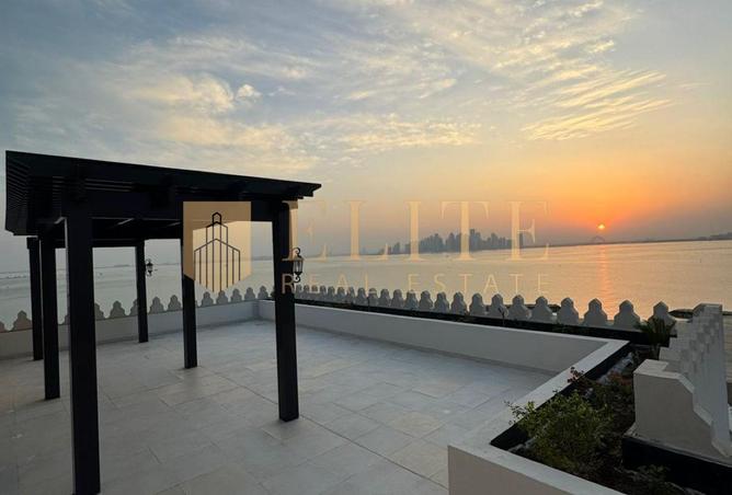 998979 - Property Image 2