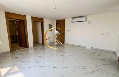 Apartment - 1 - 2 for rent in Thabit Bin Zaid Street - Al Mansoura - Doha Apartment - 1 - 2 for rent in Thabit Bin Zaid Street - Al Mansoura - Doha