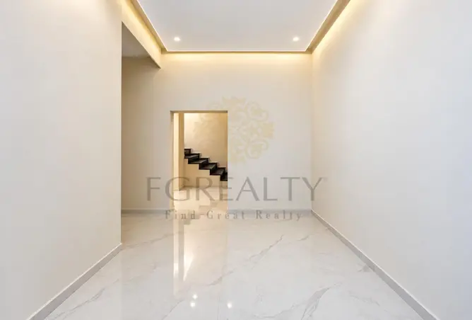 62693455 - Property Image 2