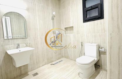 Apartment - 1 Bedroom - 2 Bathrooms for rent in Anas Street - Fereej Bin Mahmoud North - Fereej Bin Mahmoud - Doha