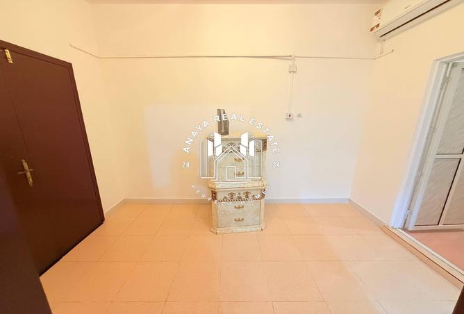 1021678 - Property Image 2