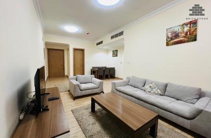 Apartment - 2 Bedrooms - 2 Bathrooms for rent in Umm Ghwailina Comm - Umm Ghuwalina - Umm Ghuwailina - Doha