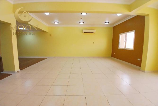 54978136 - Property Image 2