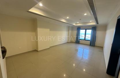 Apartment - 1 - 2 for rent in West Porto Drive - Porto Arabia - The Pearl Island - Doha Apartment - 1 - 2 for rent in West Porto Drive - Porto Arabia - The Pearl Island - Doha