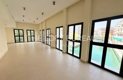 Apartment - 3 Bedrooms - 4 Bathrooms for rent in Murano - Qanat Quartier - The Pearl Island - Doha