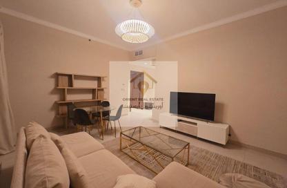 Apartment - 1 Bedroom - 2 Bathrooms for sale in Tower 6 - Viva Bahriyah - The Pearl Island - Doha