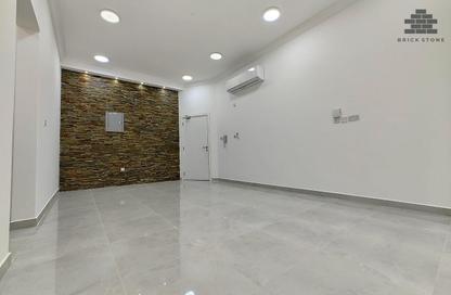 Apartment - 2 Bedrooms - 2 Bathrooms for rent in Al Mansoura - Al Mansoura - Doha