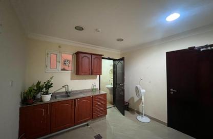 Apartment - Studio - 1 Bathroom for rent in Bin Omran - Fereej Bin Omran - Doha