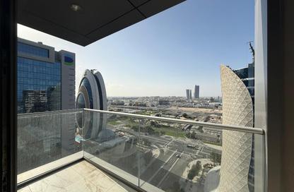 Apartment - 2 Bedrooms - 3 Bathrooms for rent in Marina Tower 23 - Marina District - Lusail