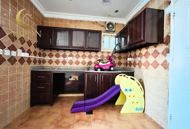 64034185 - Property Image 2