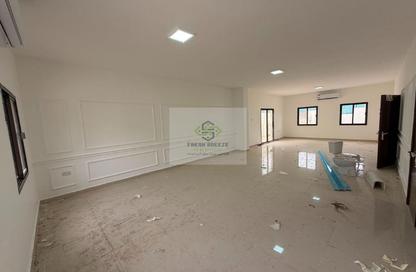 Villa - 5 Bedrooms - 4 Bathrooms for rent in Old Airport Road - Old Airport Road - Doha