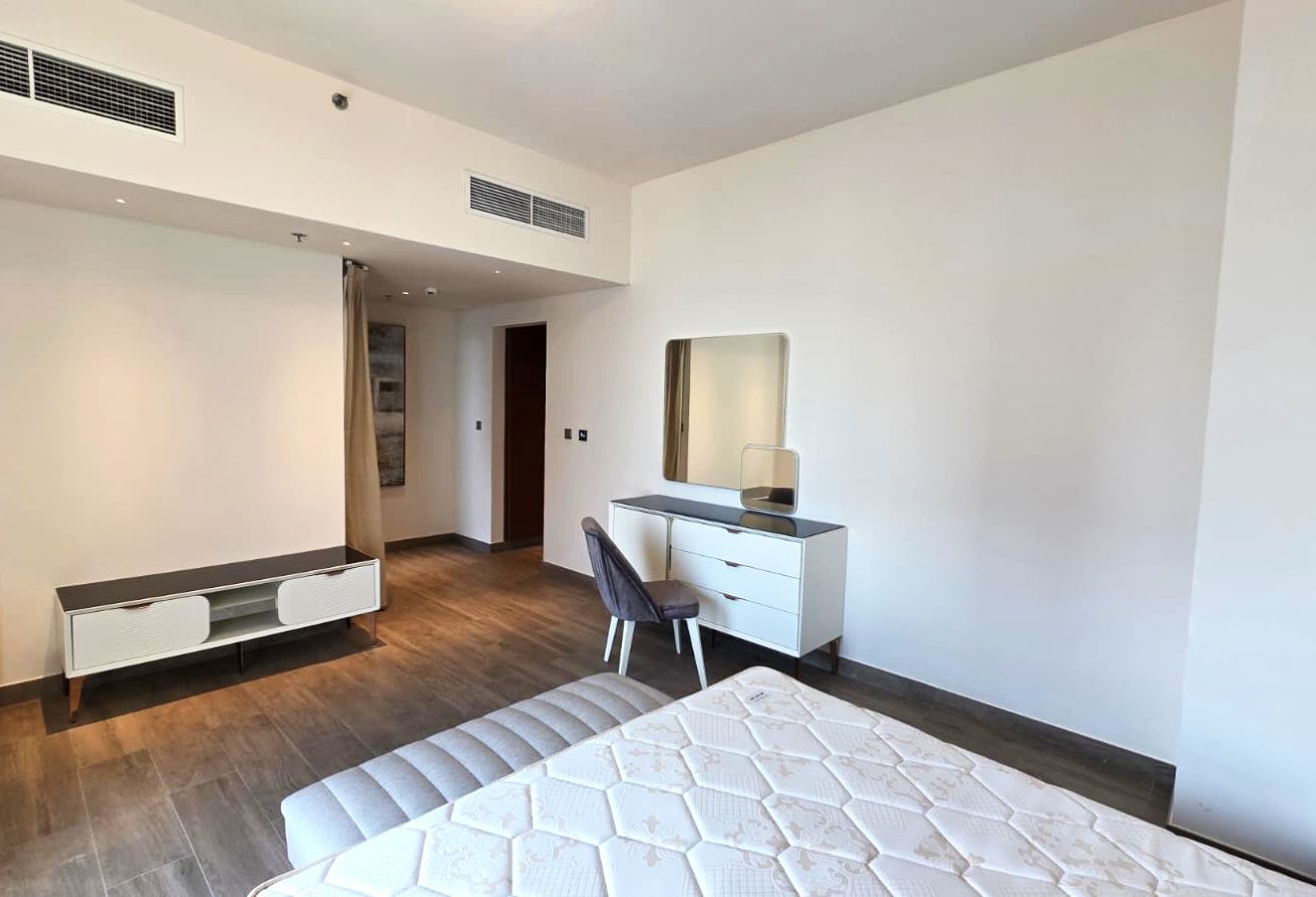 MODERN 2 BHK + MAIDS ROOM FURNISHED | SEA VIEW - apartment in West Bay