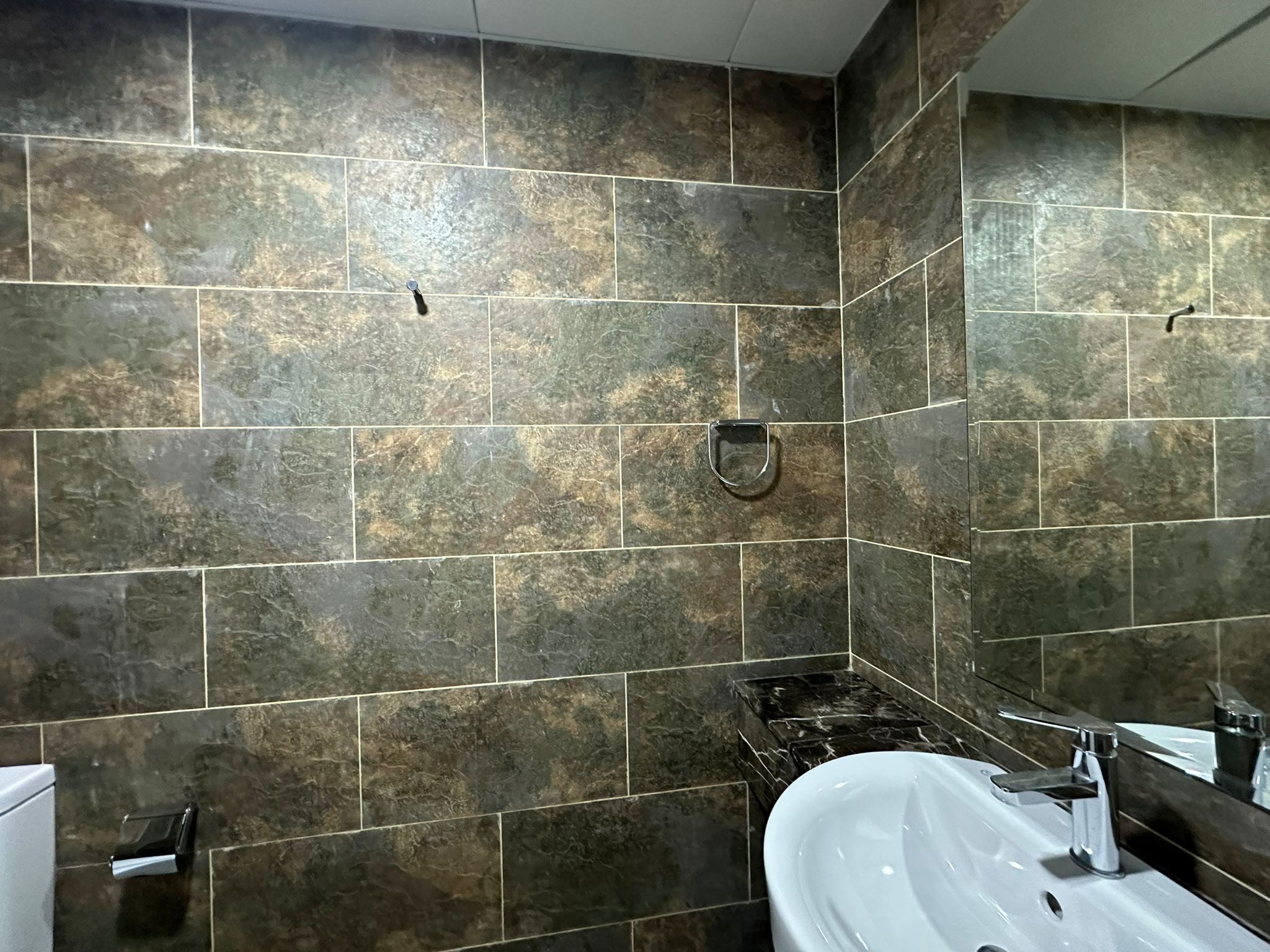 BRAND NEW 1BEDROOM WITH BRAND NEW FURNITURE thumbnail 8