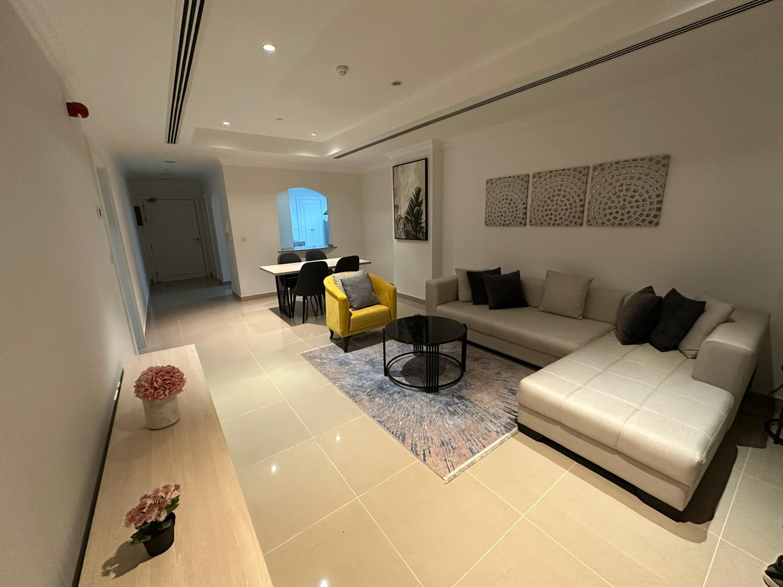 BRAND NEW 1BEDROOM WITH BRAND NEW FURNITURE thumbnail 6