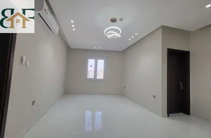 Apartment - 3 Bedrooms - 2 Bathrooms for rent in Old Airport Road - Old Airport Road - Doha