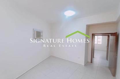 Apartment - 3 Bedrooms - 2 Bathrooms for rent in Ramada Commercial Building - Al Rawabi Street - Al Muntazah - Doha