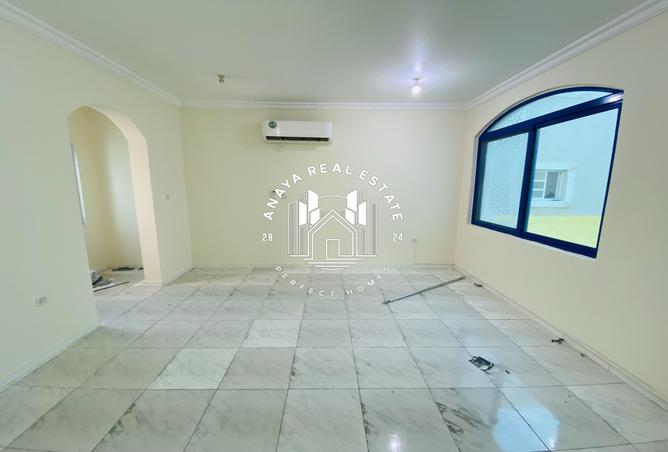 1025005 - Property Image 2