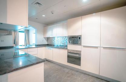 Apartment - 2 Bedrooms - 3 Bathrooms for rent in Porto Arabia - The Pearl Island - Doha