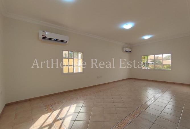 54589186 - Property Image 2